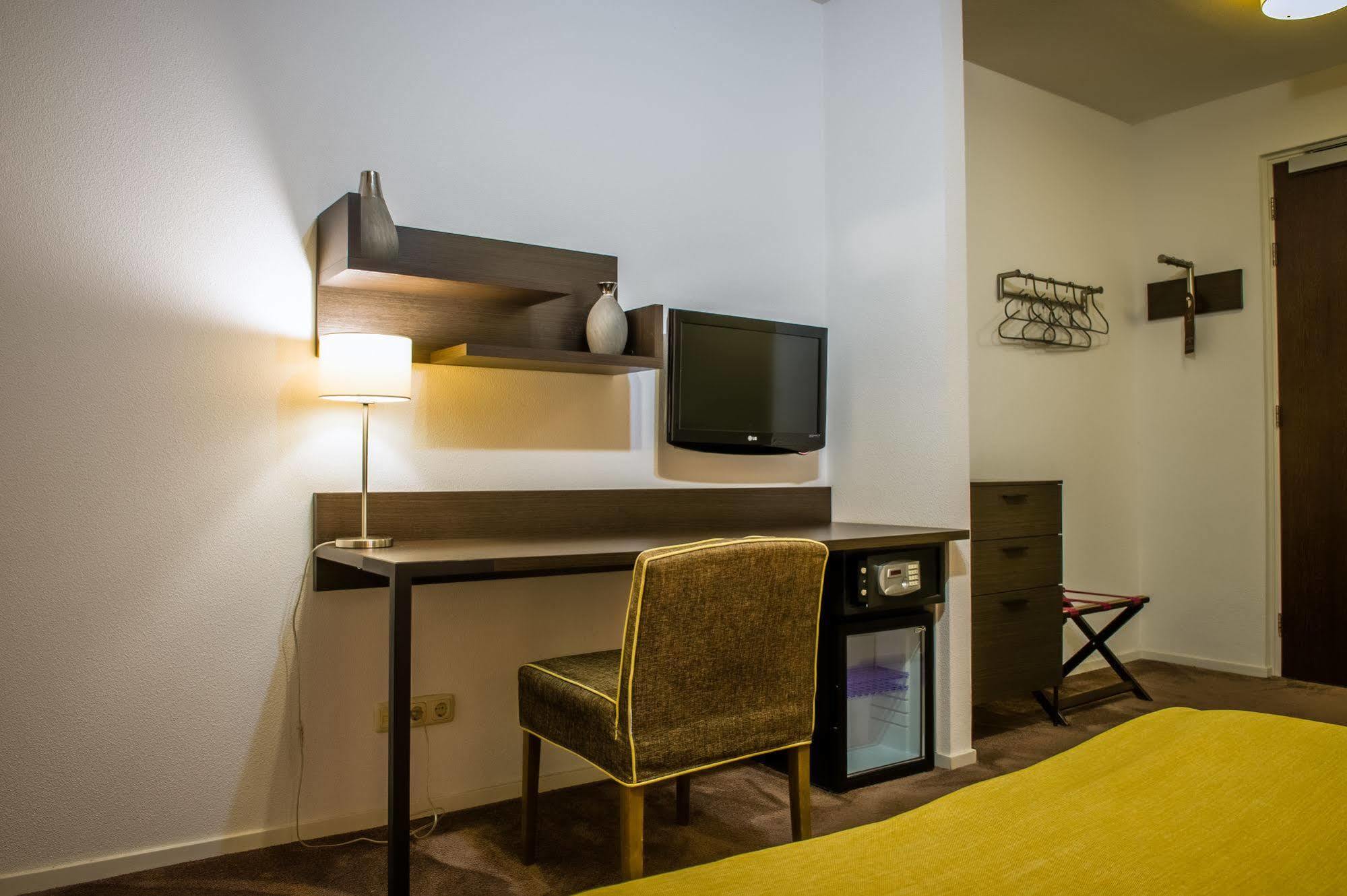 Parkhotel Auberge Vincent Nuenen Extérieur photo